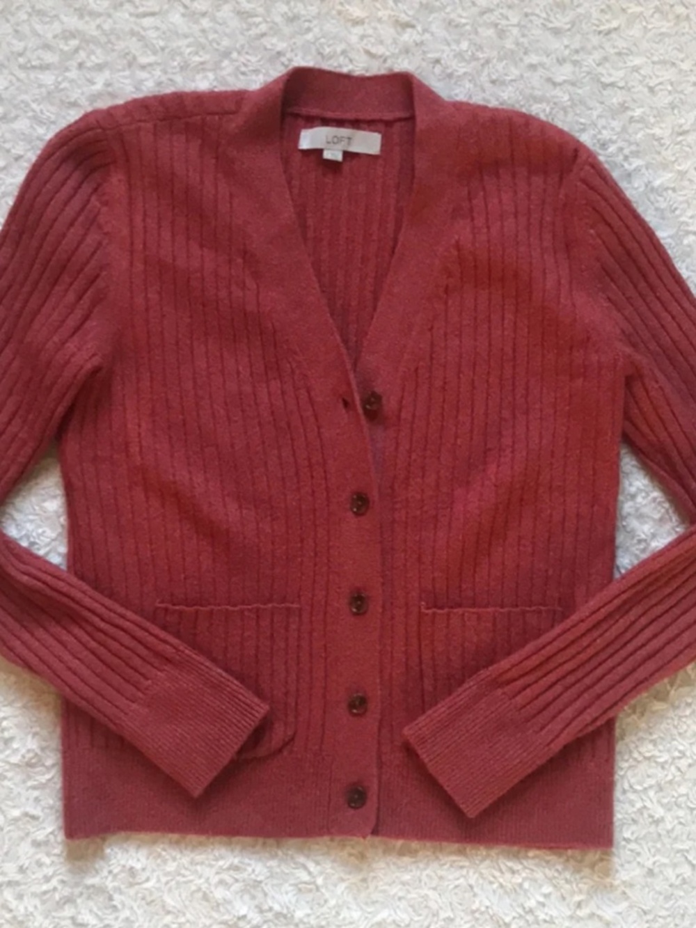 LOFT RIBBED KNIT BUTTON DOWN V-NECK CARDIGAN VERY SOFT, RUST, SMALL,